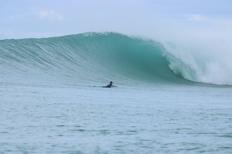 Secret Slab: An empty breaking wave in the Banyak Islands