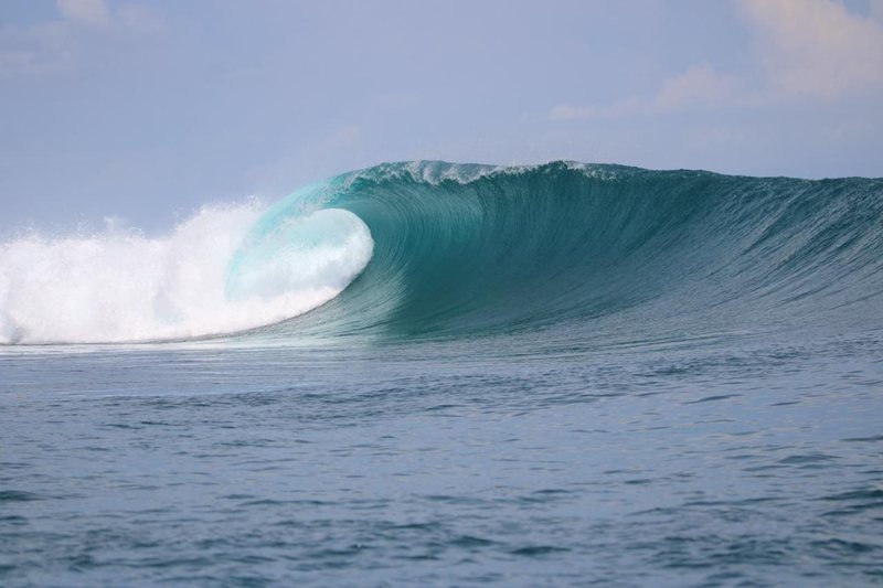 Cobras: An empty breaking wave in the Banyak Islands