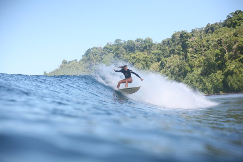 Gunturs: Surf in the Banyak Islands